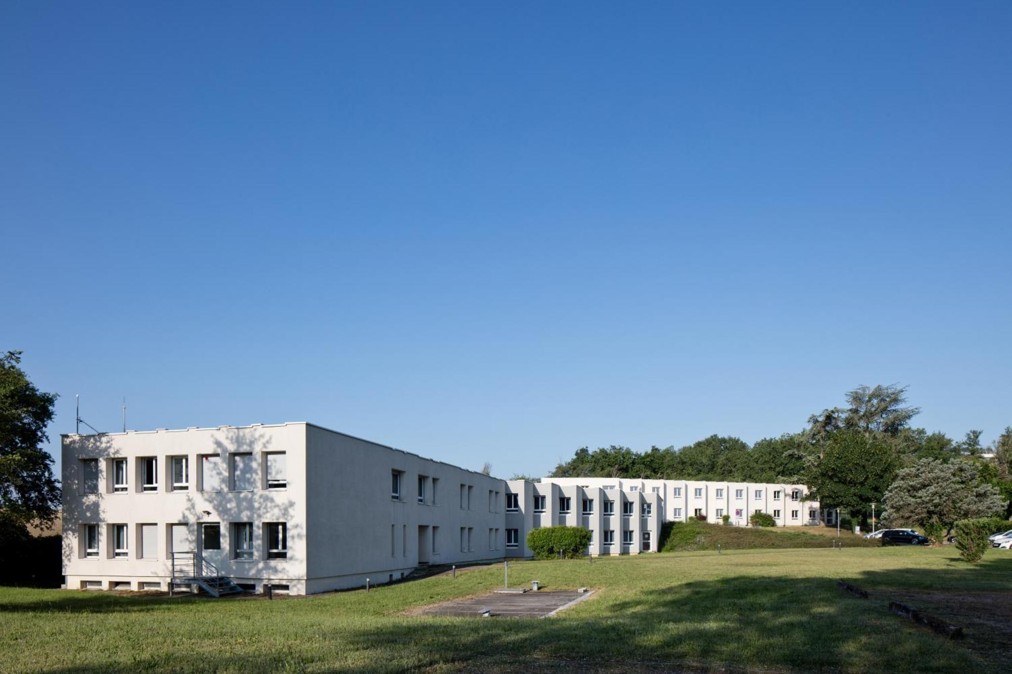 Hotel Le Riccoty Blyes Eksteriør billede